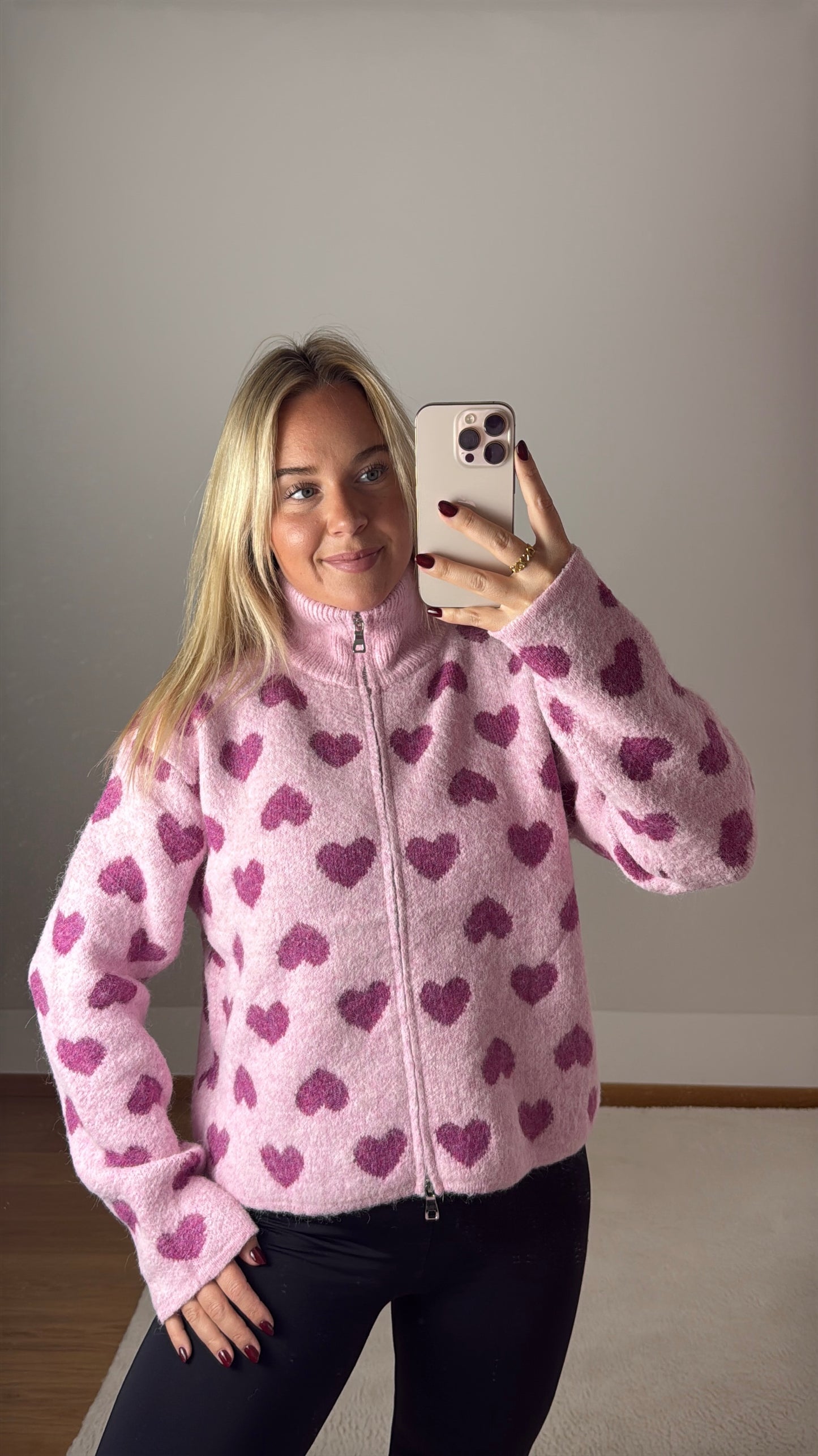 Strickjacke Love