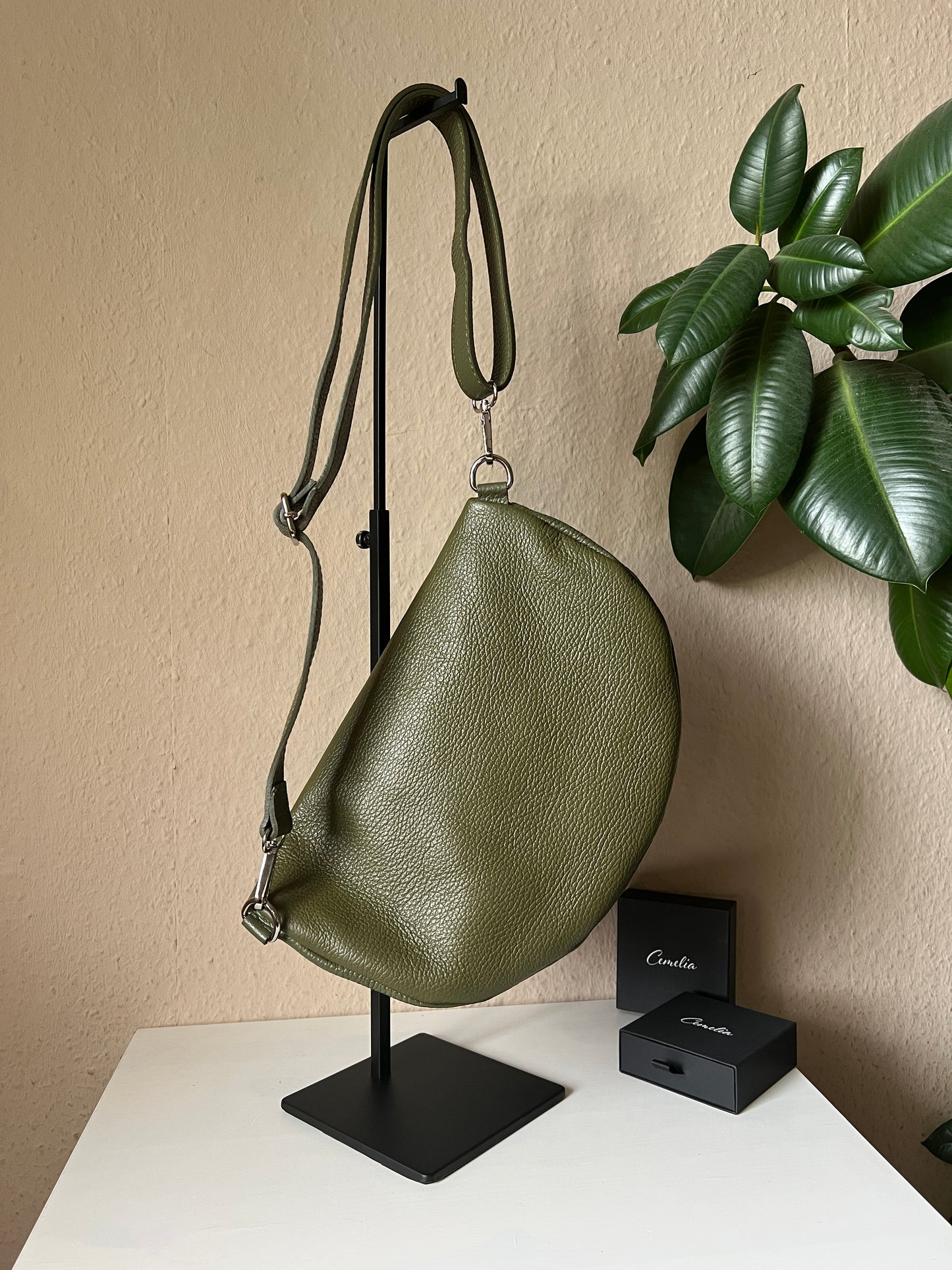 Banana Bag - khaki/silber