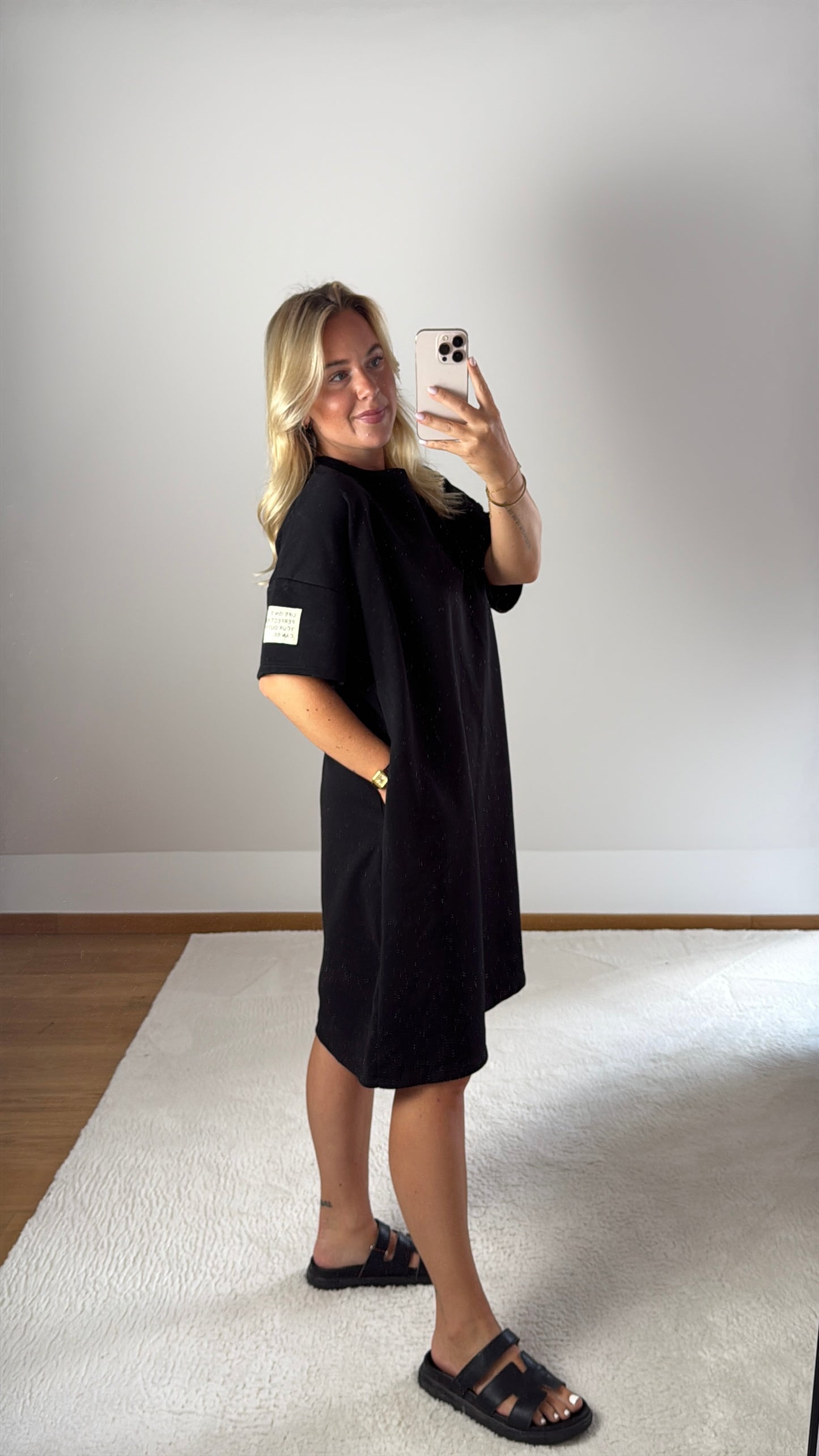 T-Shirt-Kleid Patch - schwarz