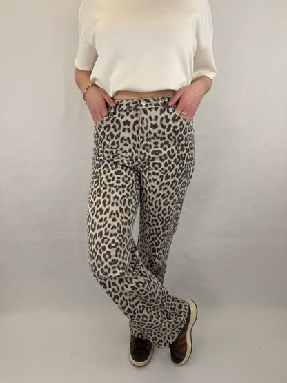 Straight Leg Jeans - Leo