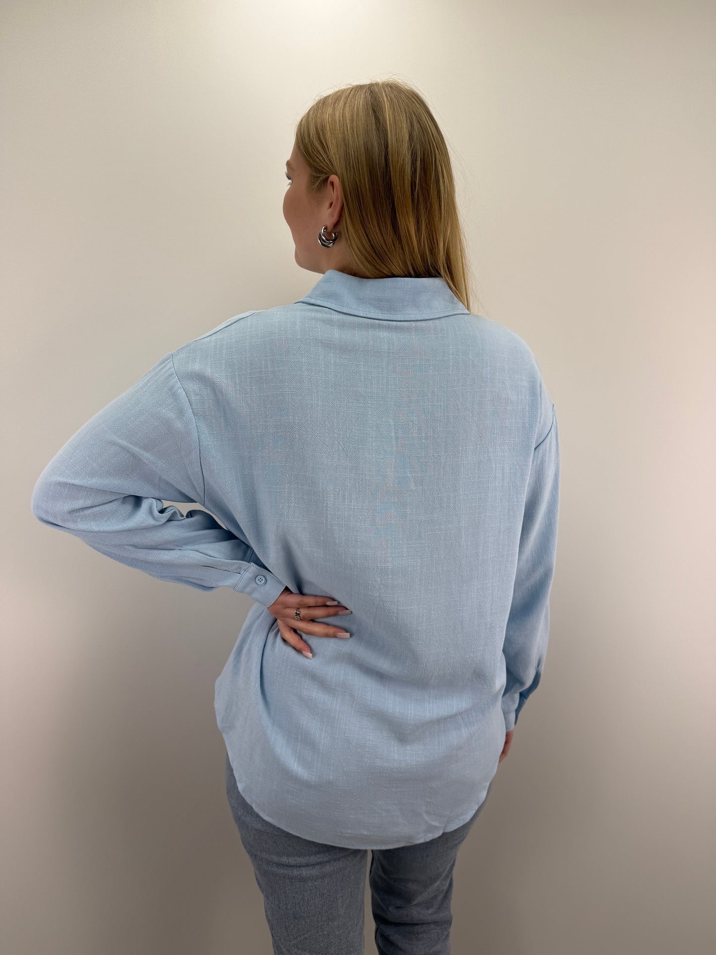 Lange Leinenbluse Stella - hellblau