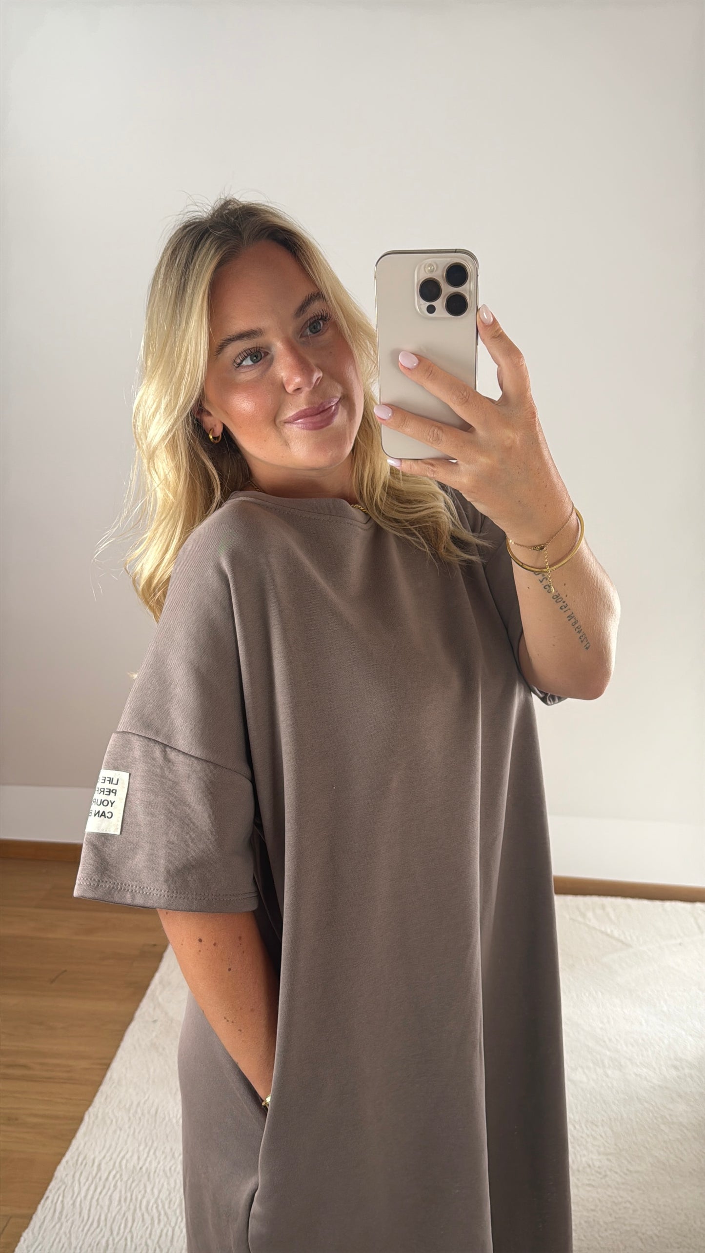 T-Shirt-Kleid Patch - taupe