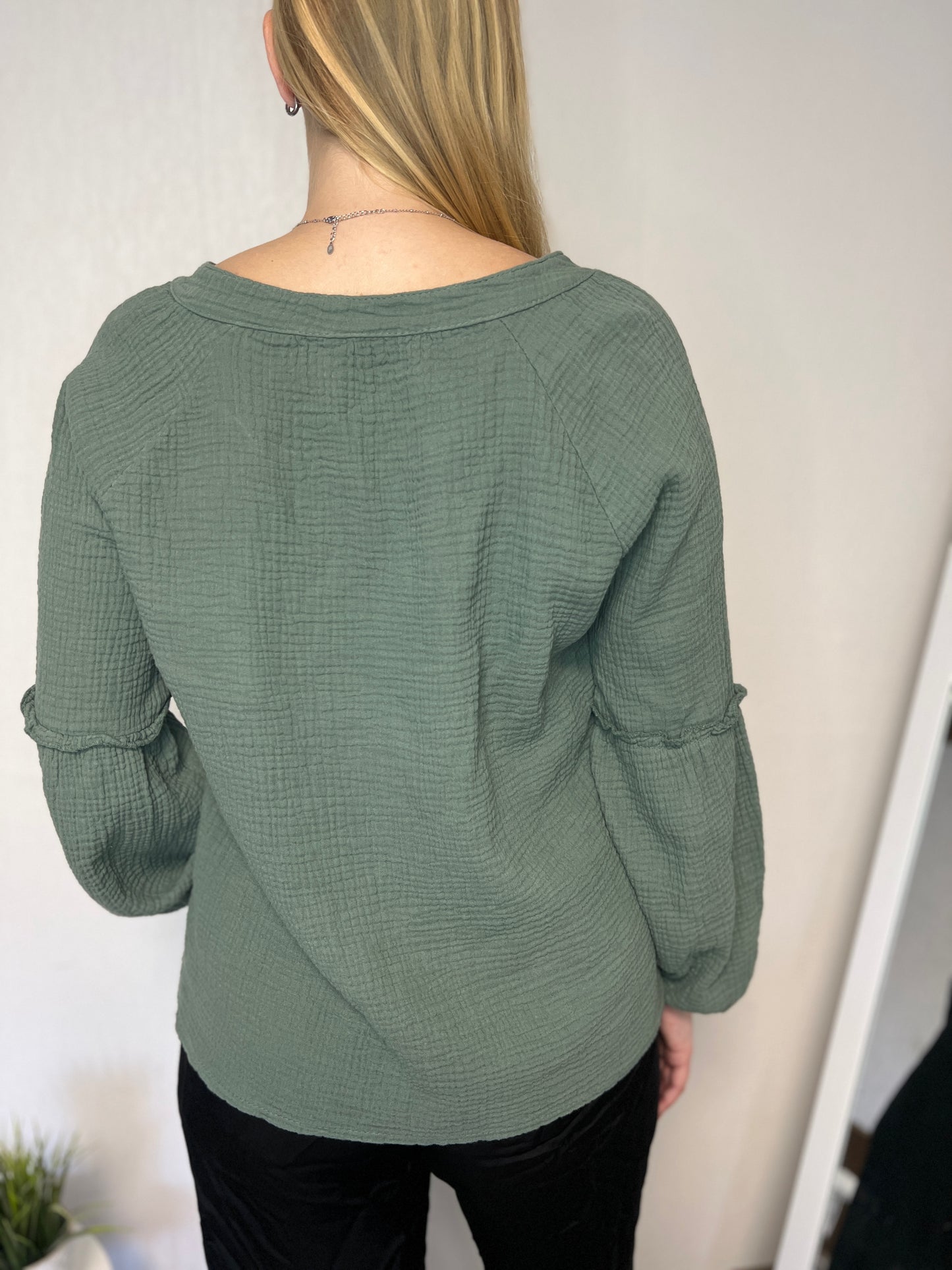 Musselinbluse mit Knopfleiste - khaki