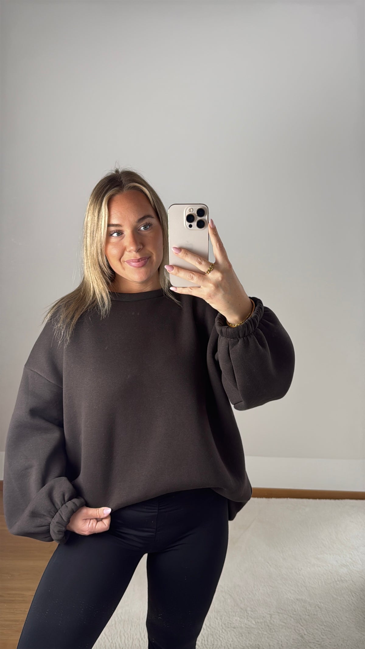 Sweatshirt Don‘t Care Club