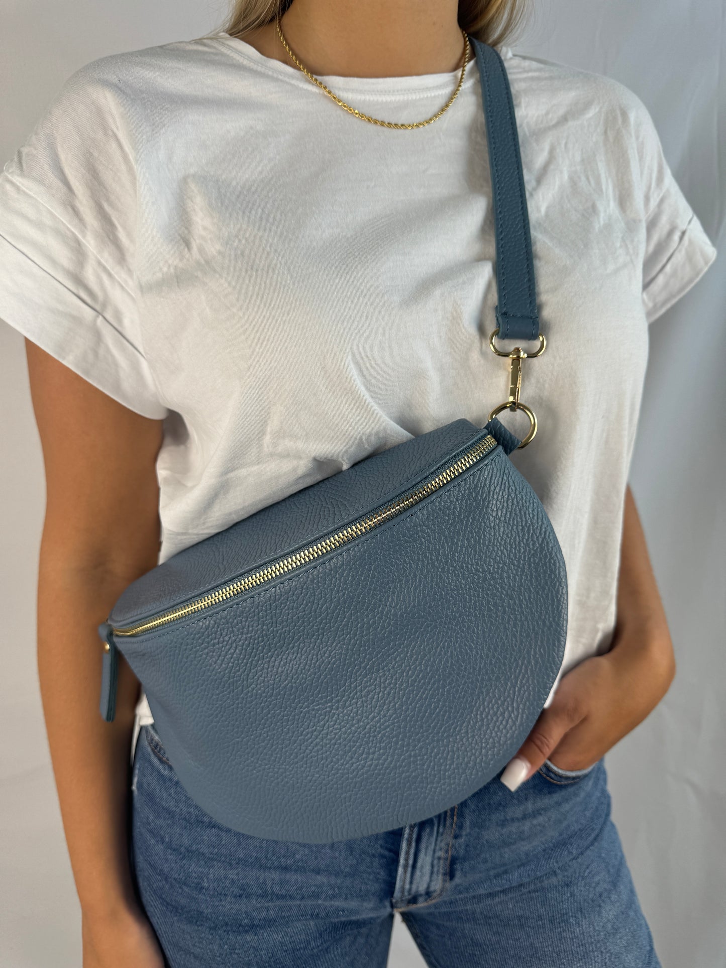 Banana Bag - jeansblau/gold