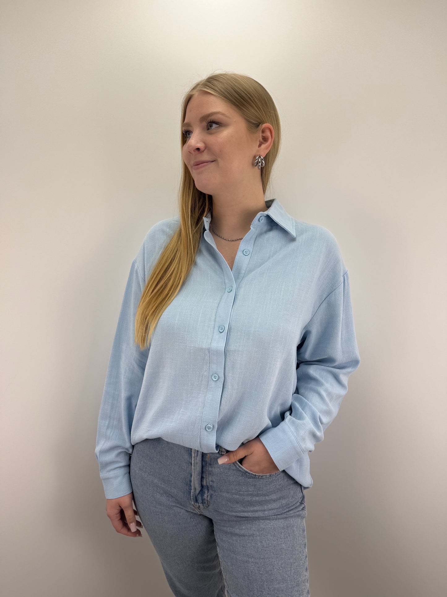 Lange Leinenbluse Stella - hellblau