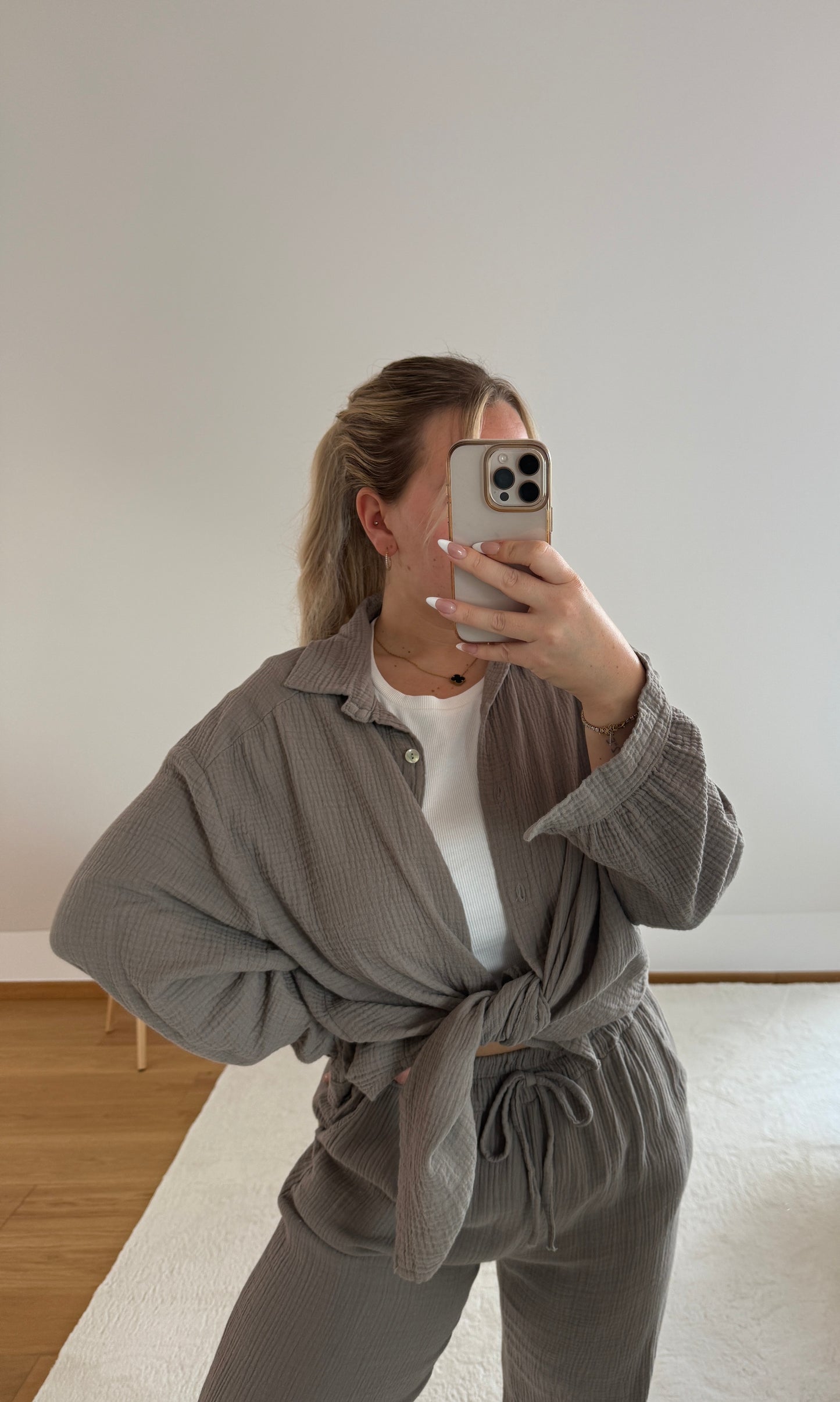 Musselinbluse - taupe