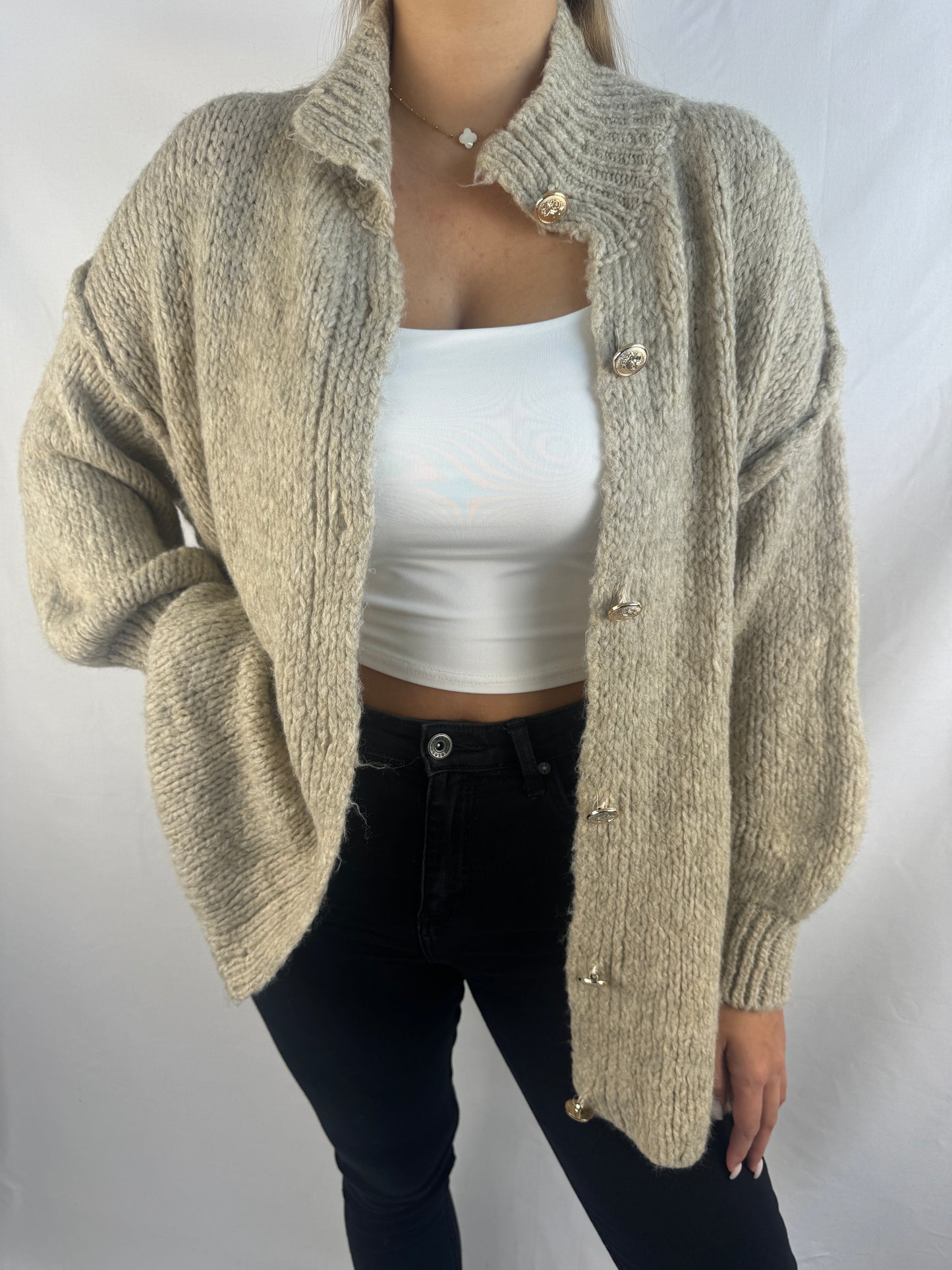 Oversize Cardigan mit goldenen Knöpfen - Taupe