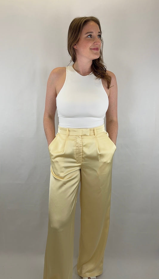 Satinhose Arina - gelb