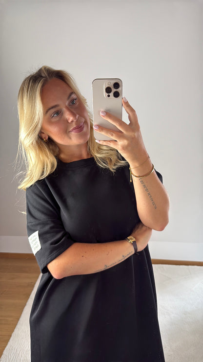 T-Shirt-Kleid Patch - schwarz