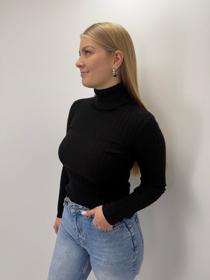 Rollkragenpullover Jasmin - schwarz